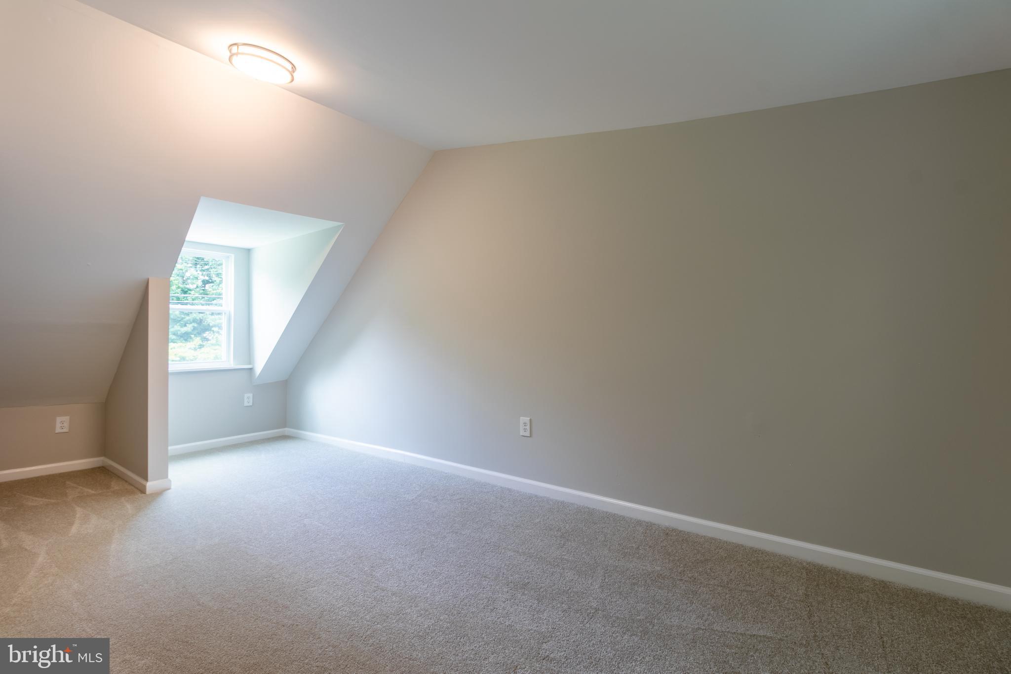 GLENDALE - Residential