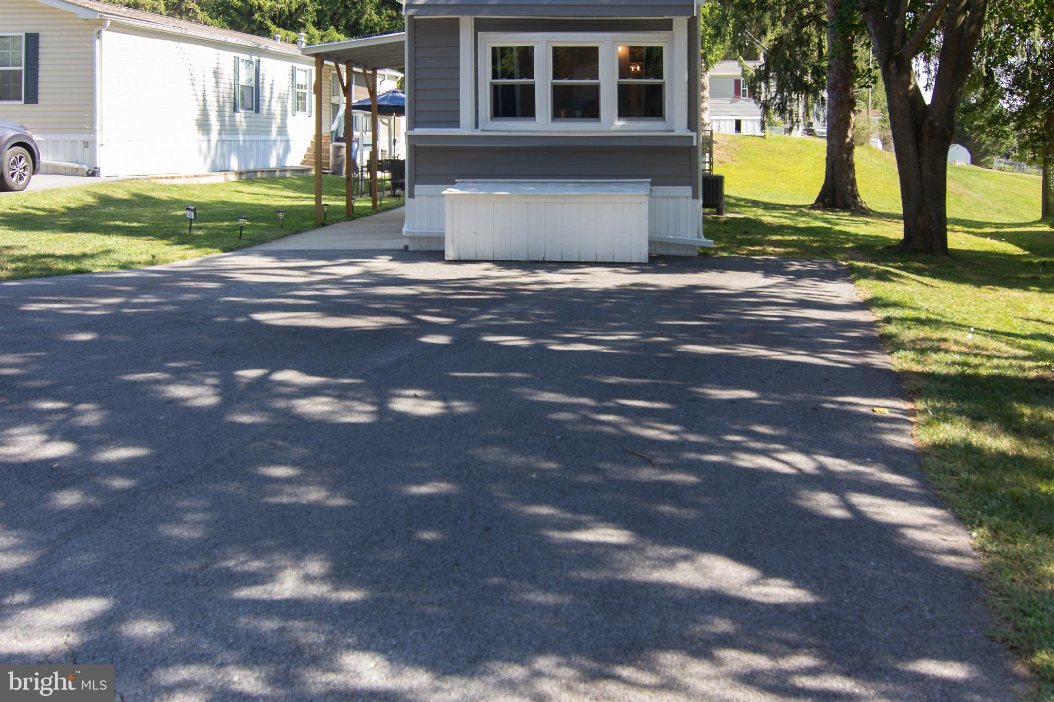 HILLANDALE HOMES - Residential