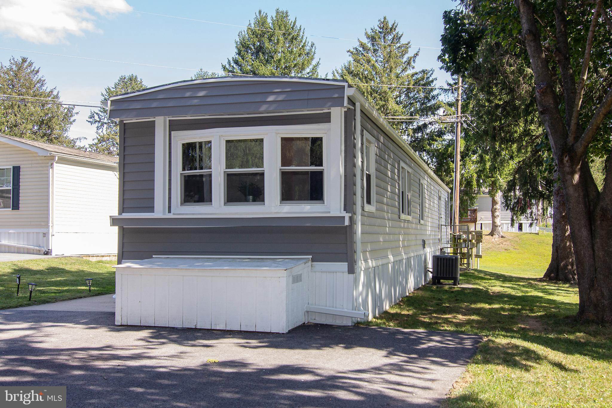 HILLANDALE HOMES - Residential