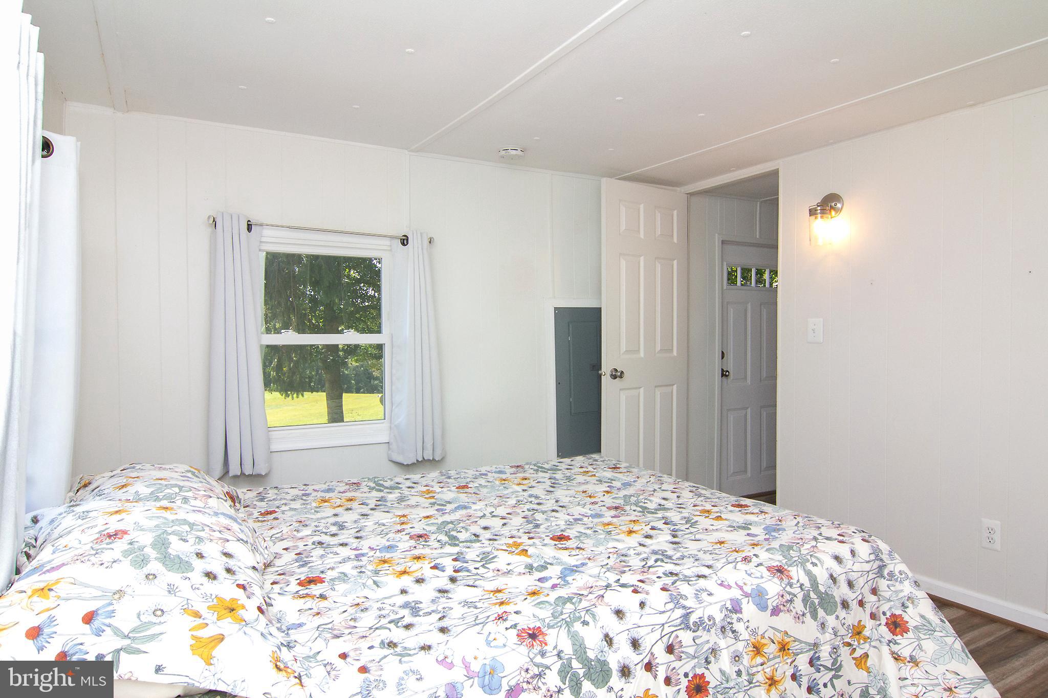 HILLANDALE HOMES - Residential