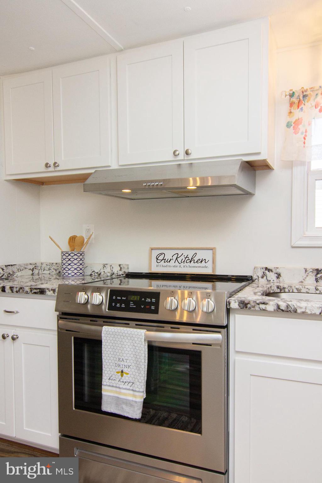 HILLANDALE HOMES - Residential