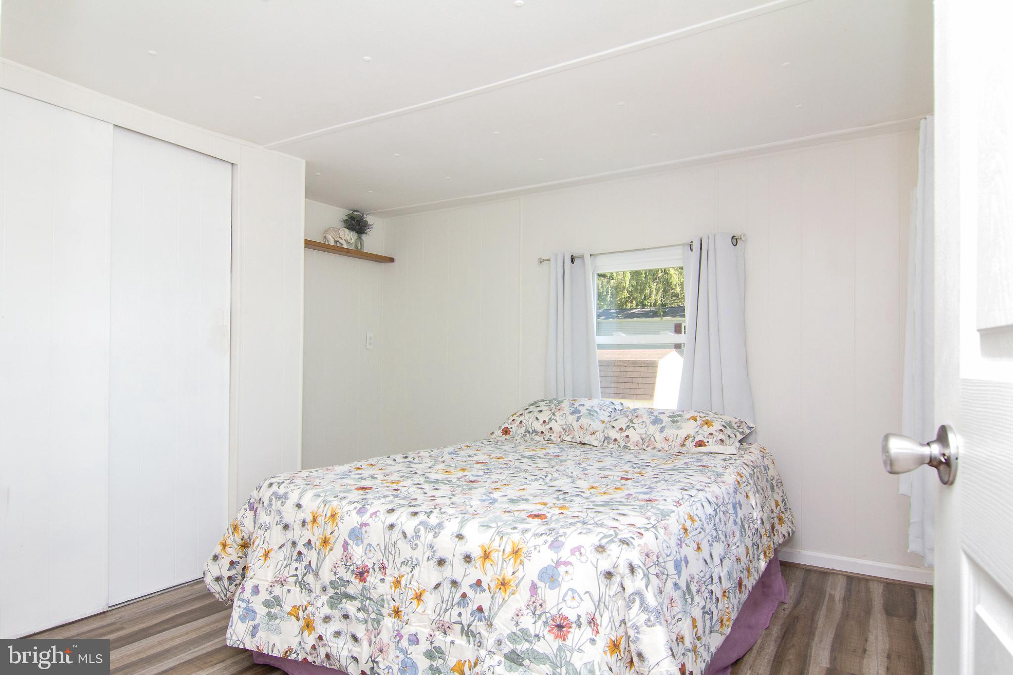 HILLANDALE HOMES - Residential