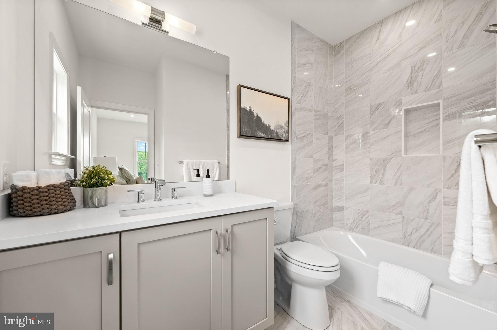 VILLAGE OF FOUR SEASONS - Residential