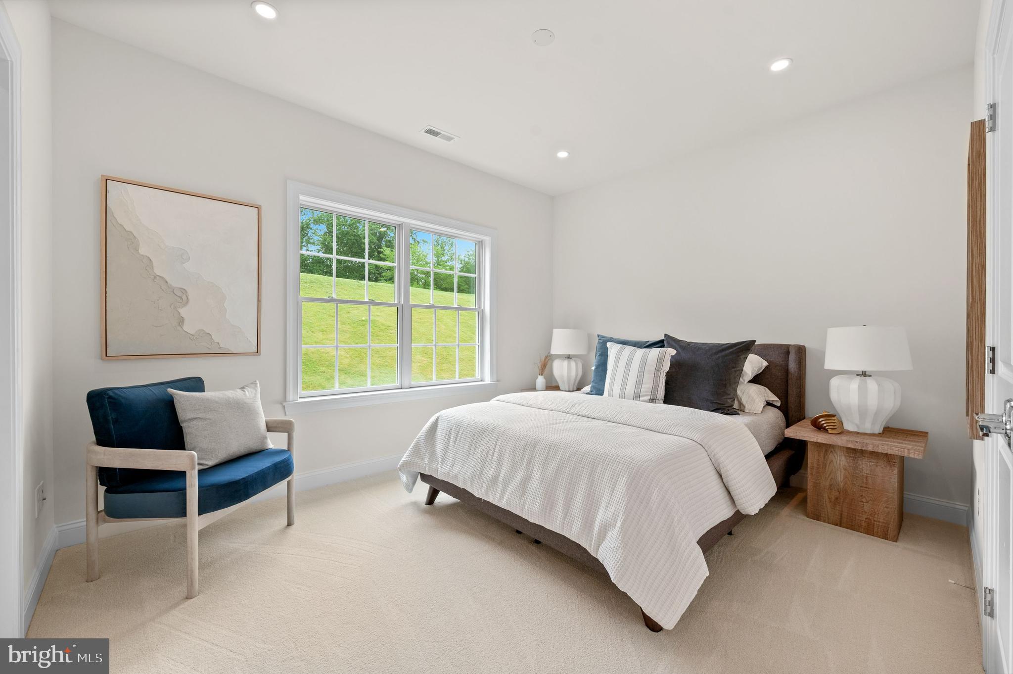 VILLAGE OF FOUR SEASONS - Residential