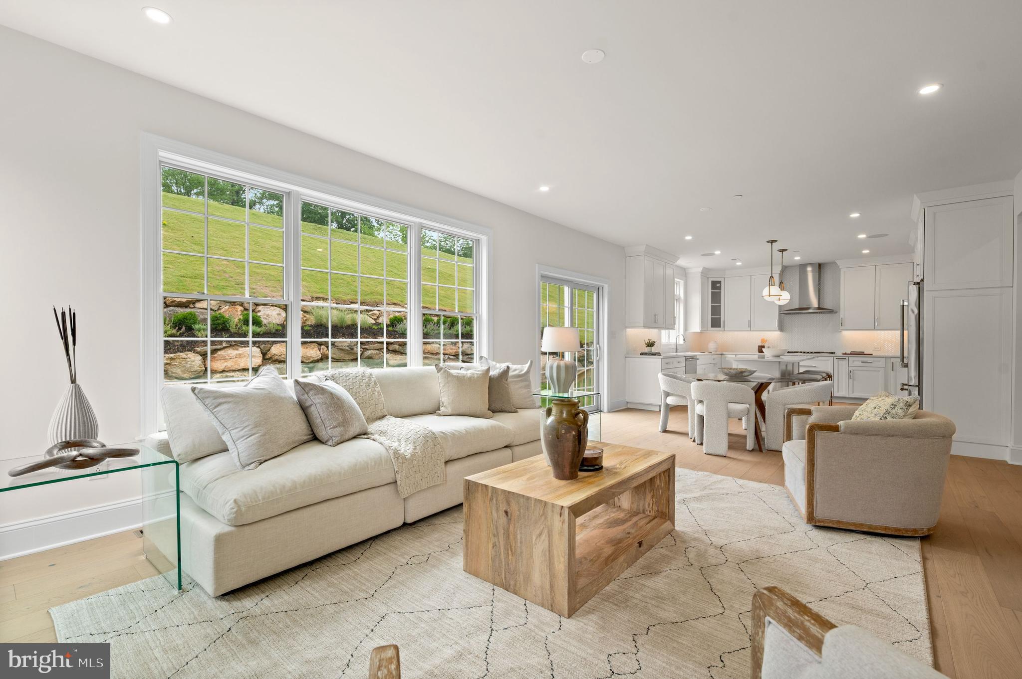 VILLAGE OF FOUR SEASONS - Residential