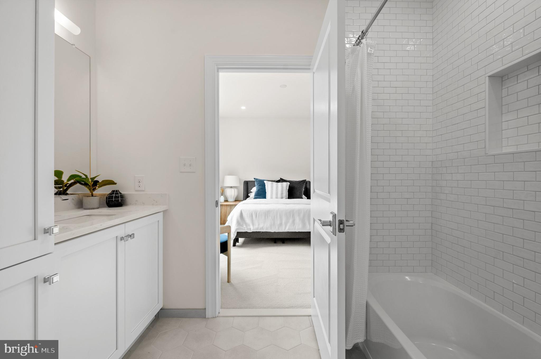 VILLAGE OF FOUR SEASONS - Residential