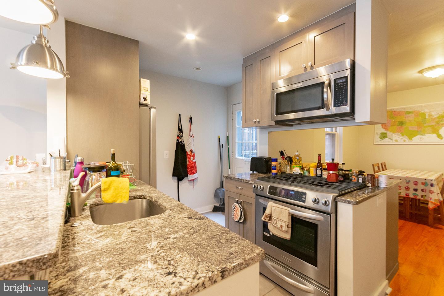 GRADUATE HOSPITAL - Residential Lease