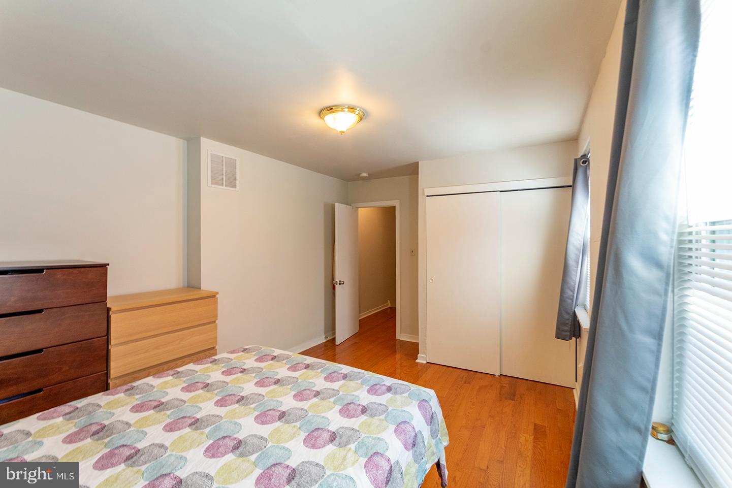 GRADUATE HOSPITAL - Residential Lease