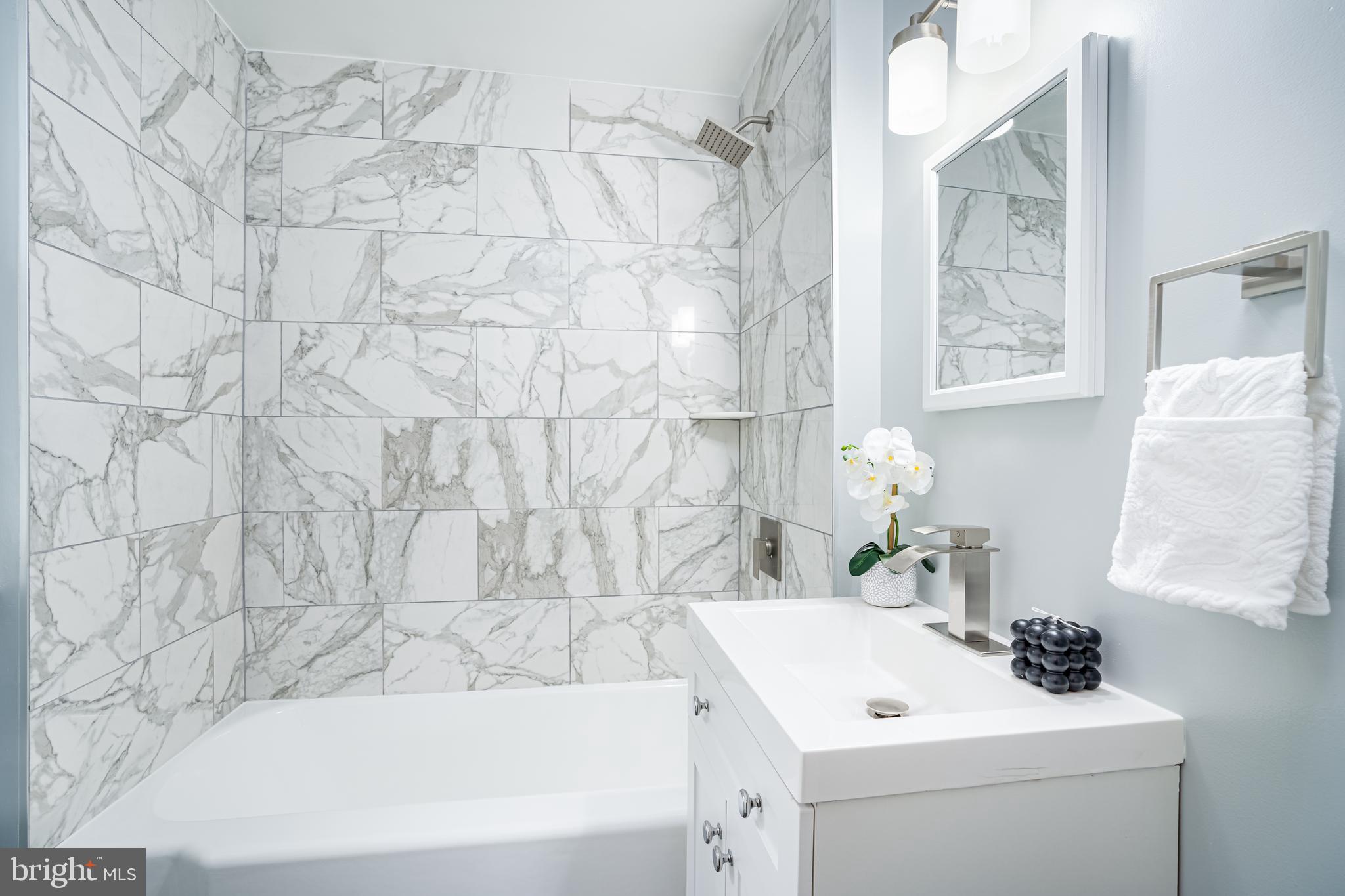 ROLLINGWOOD - Residential