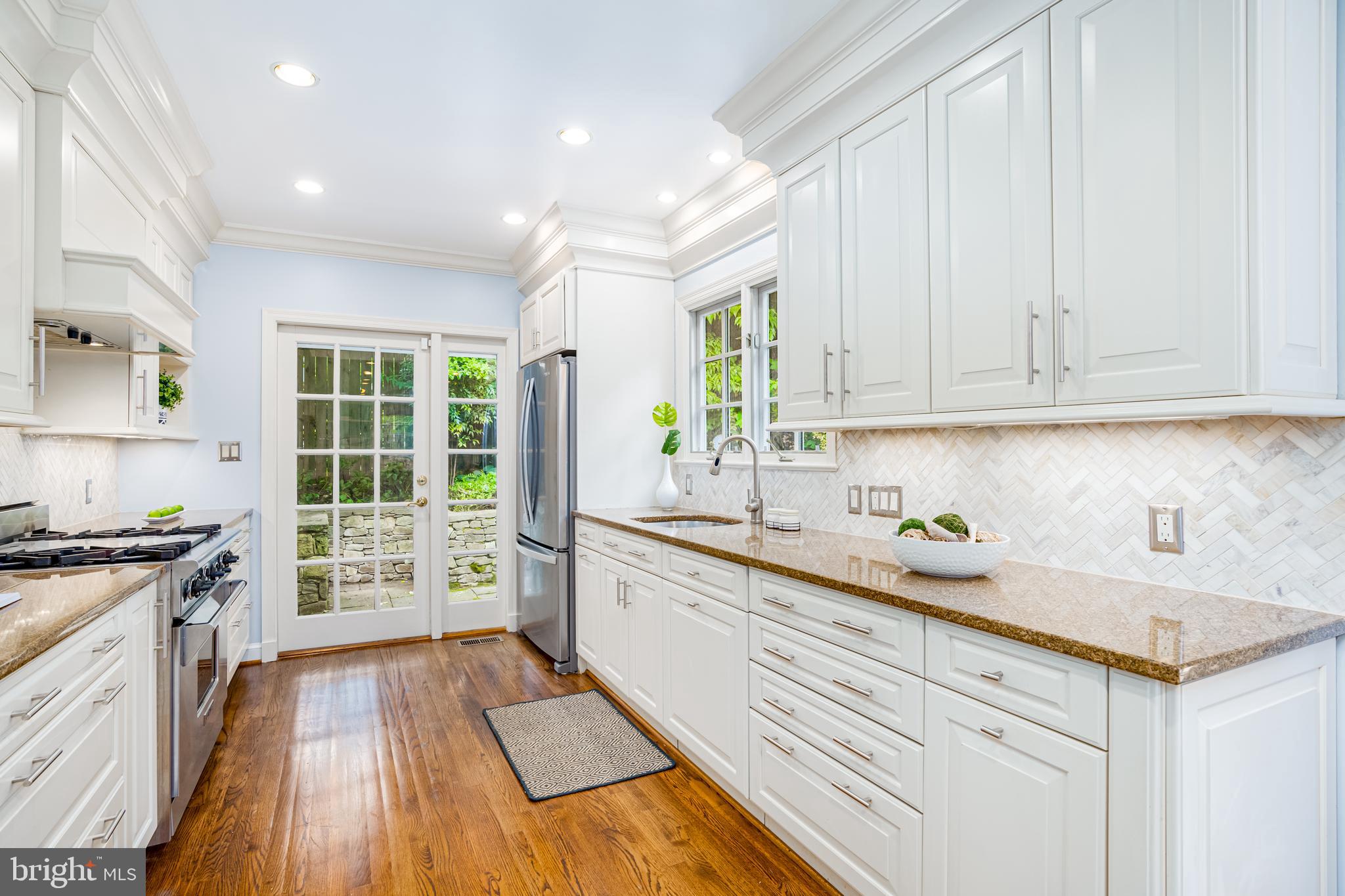 ROLLINGWOOD - Residential