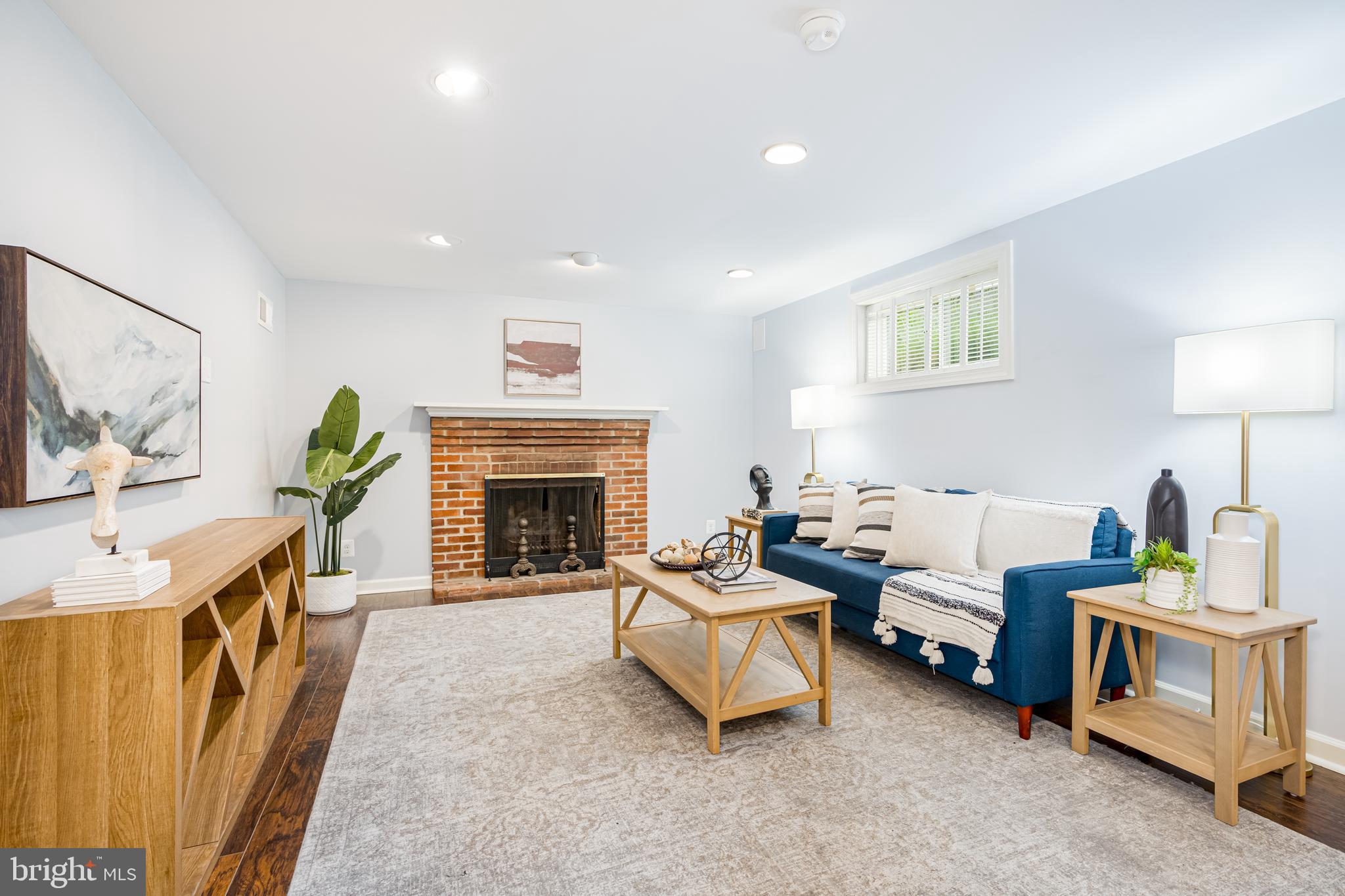 ROLLINGWOOD - Residential