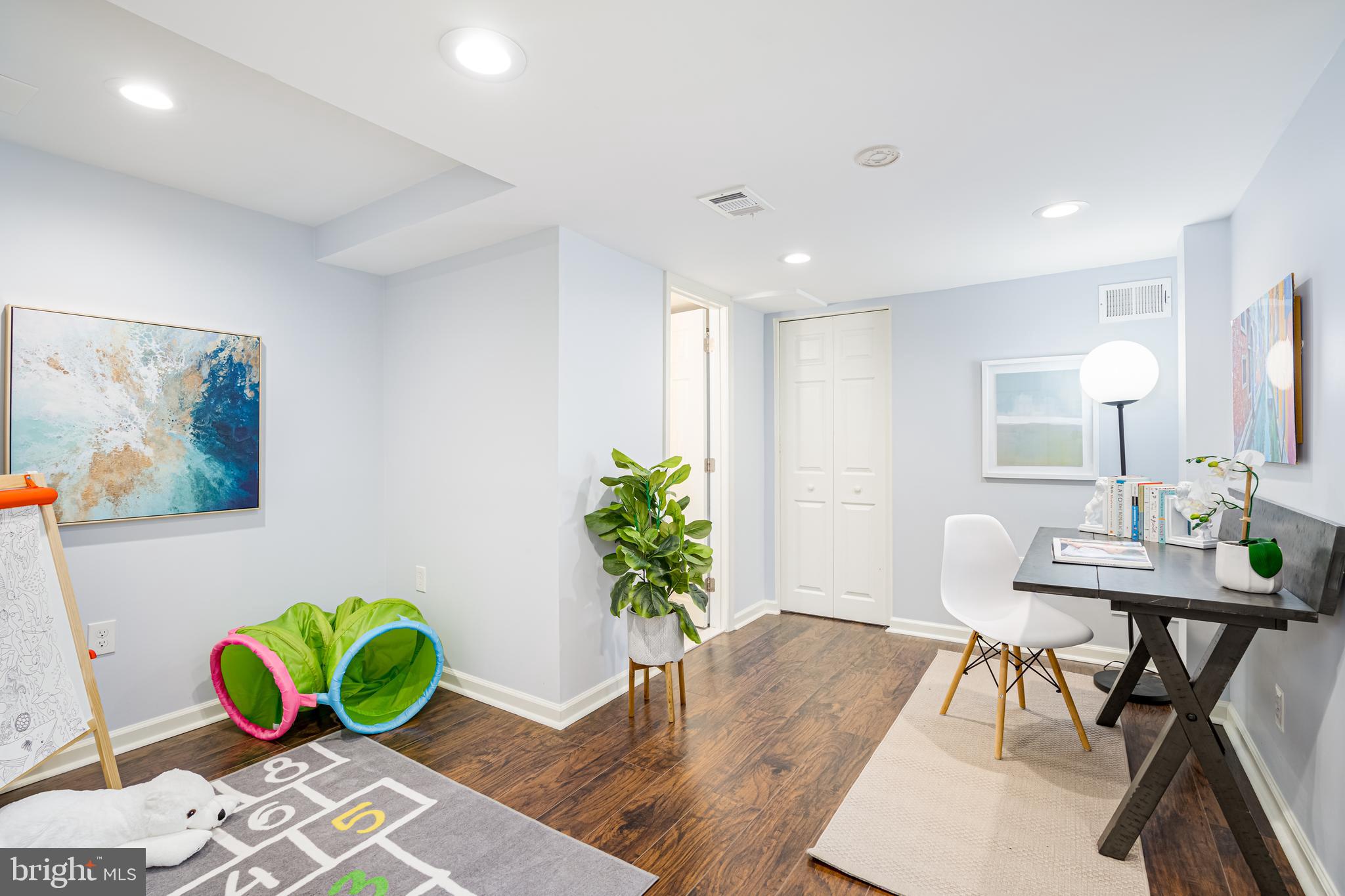 ROLLINGWOOD - Residential