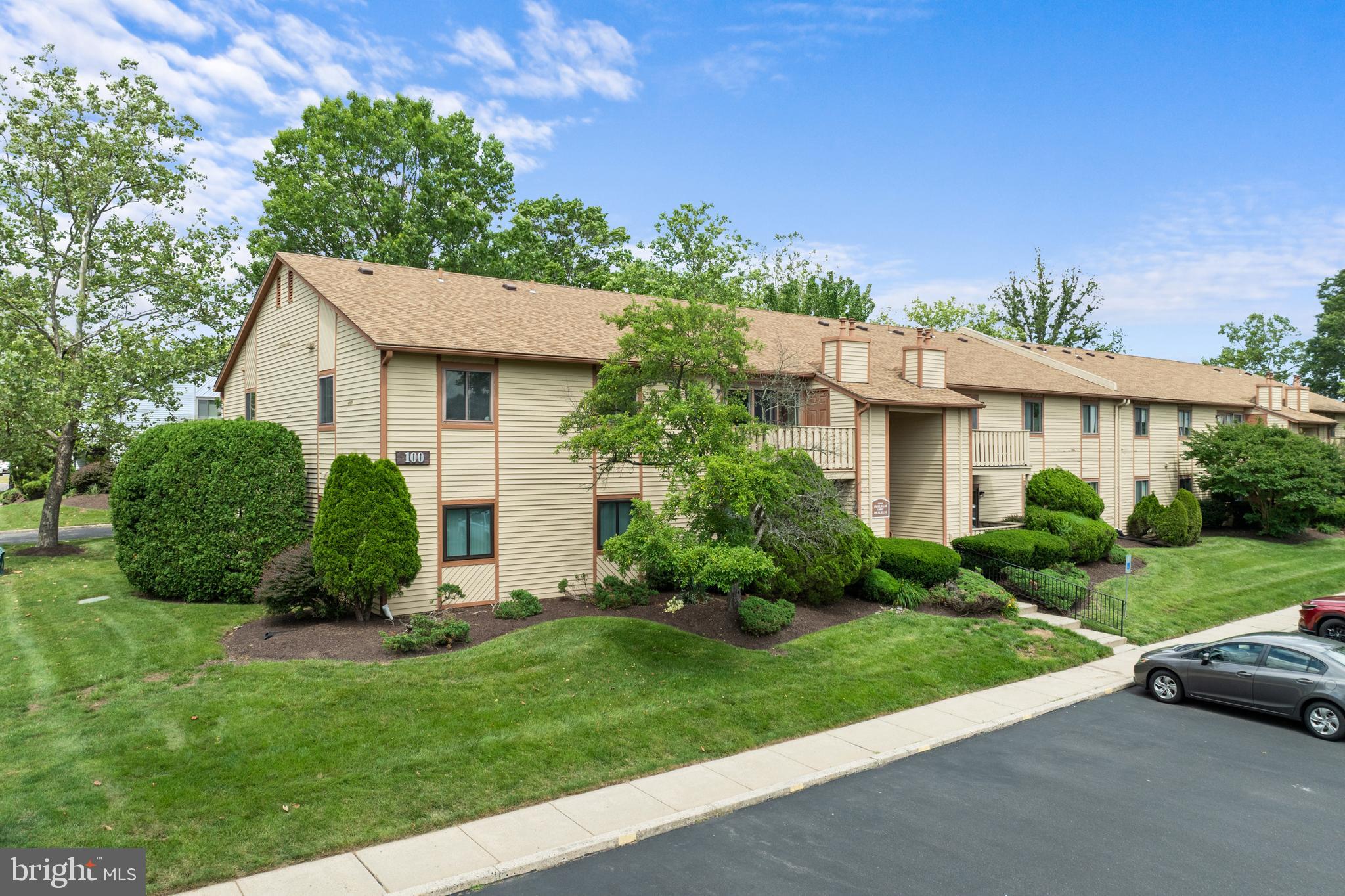 116 HICKORY COURT