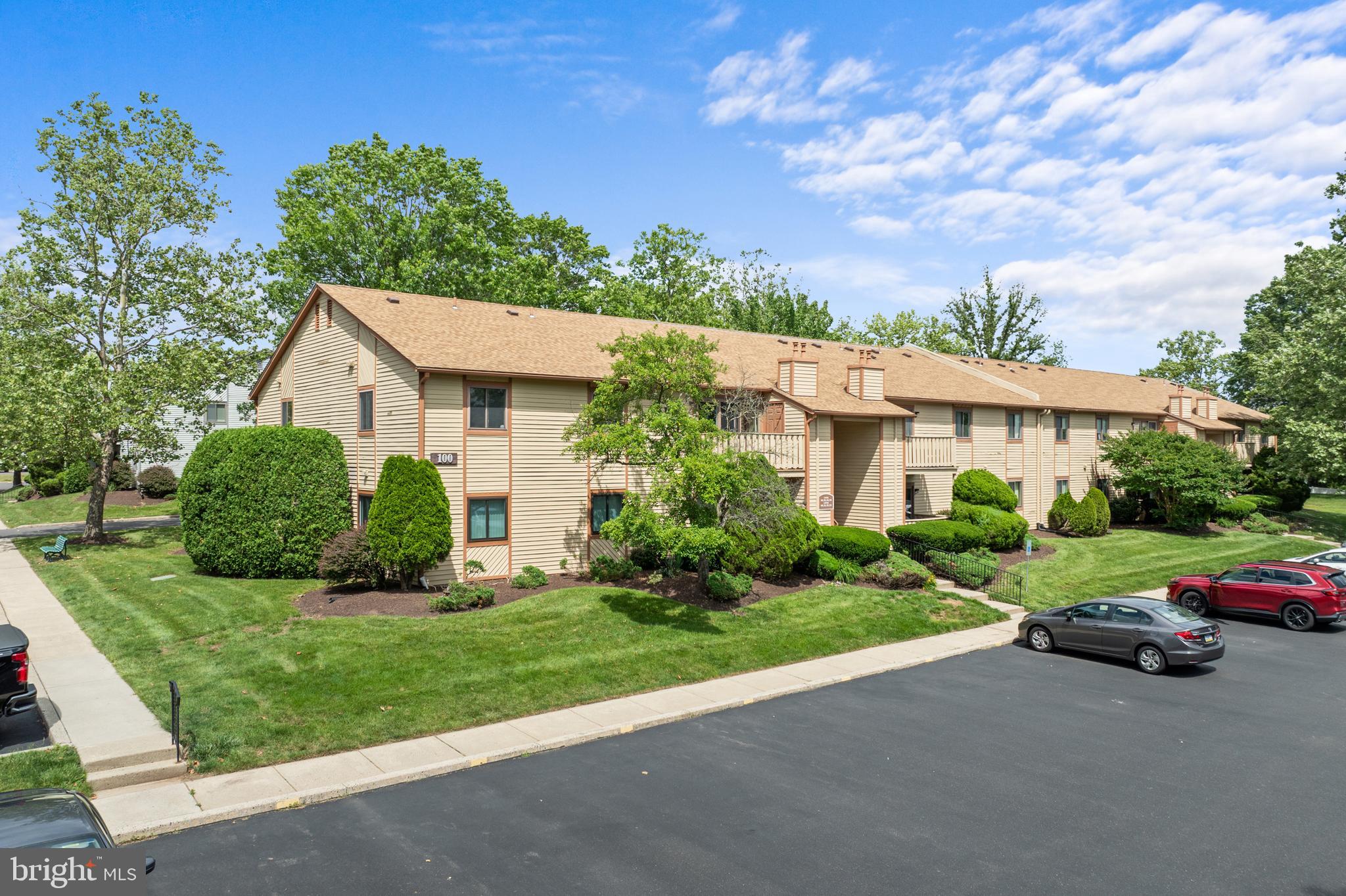 116 HICKORY COURT