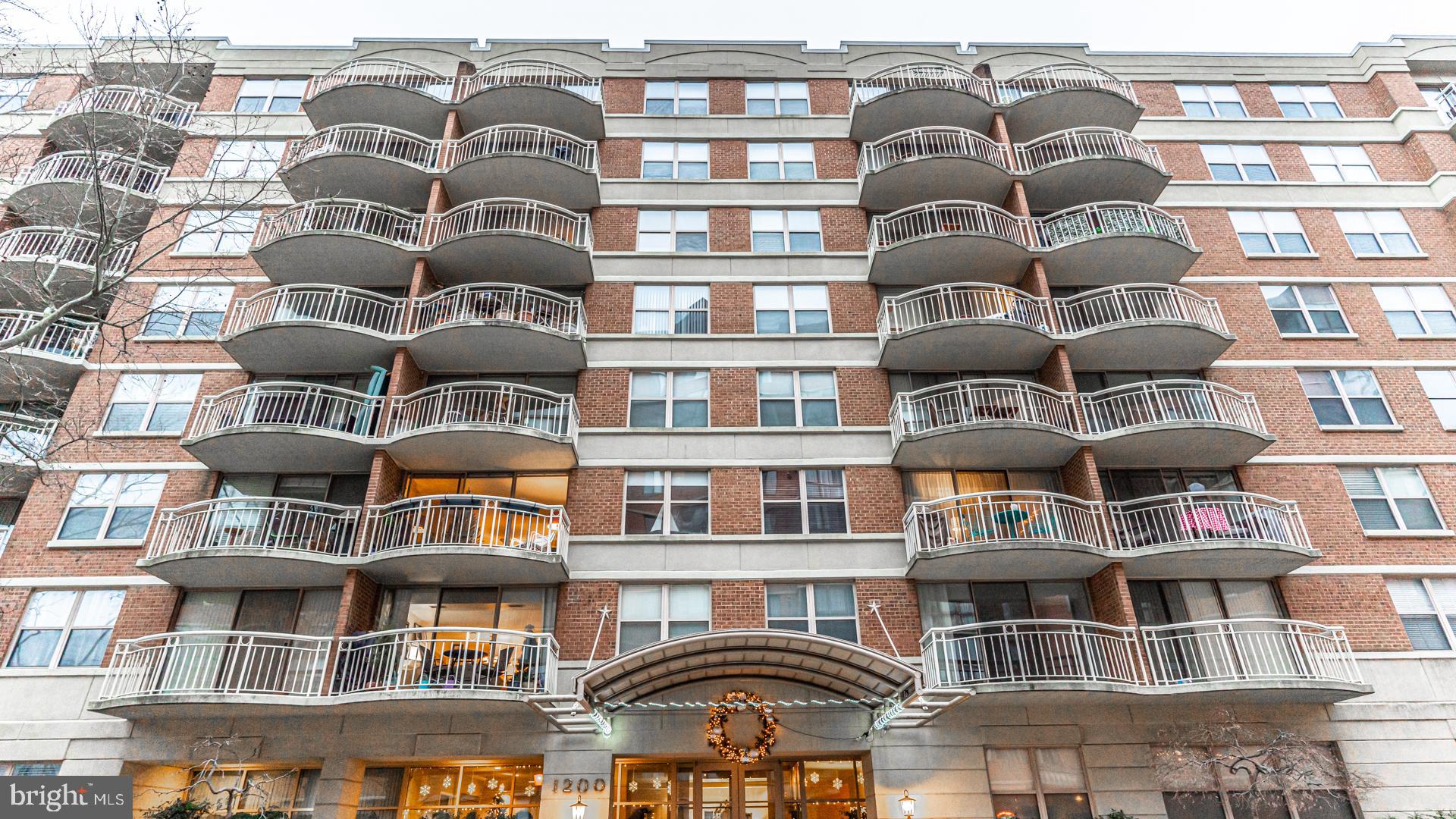 BRADDOCK PLACE - Residential Lease