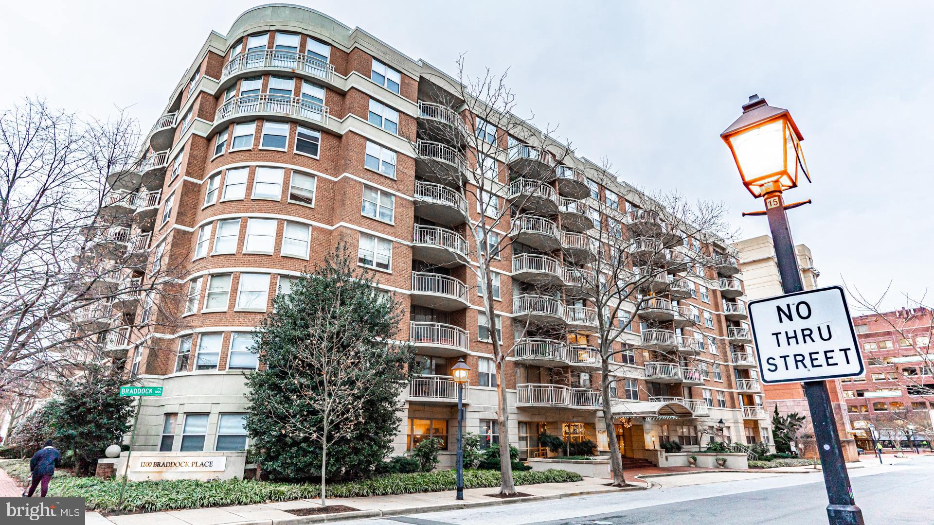 BRADDOCK PLACE - Residential Lease