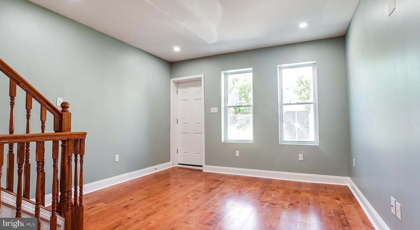 1753 N CROSKEY STREET