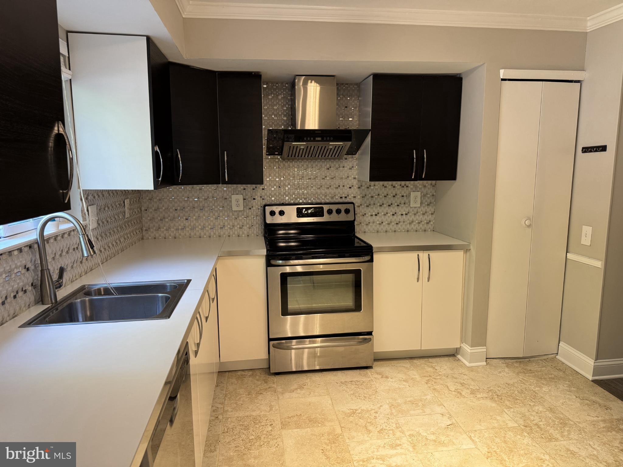 WAKEFIELD NEIGHBORHOOD - Residential