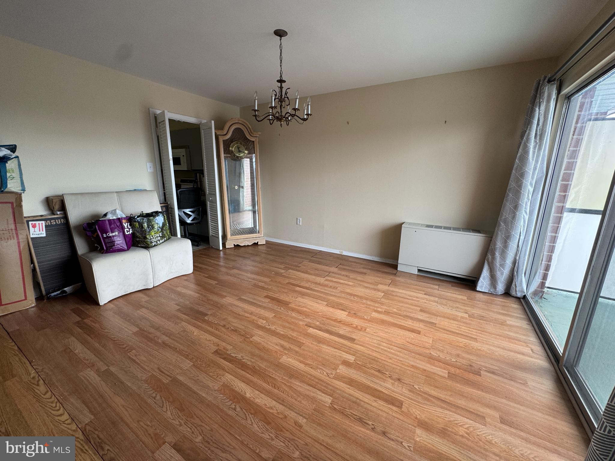 THE DIPLOMAT - Residential