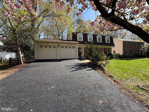Photo of 2484 Freetown Drive, RESTON, VA 20191 (MLS # VAFX2297596)