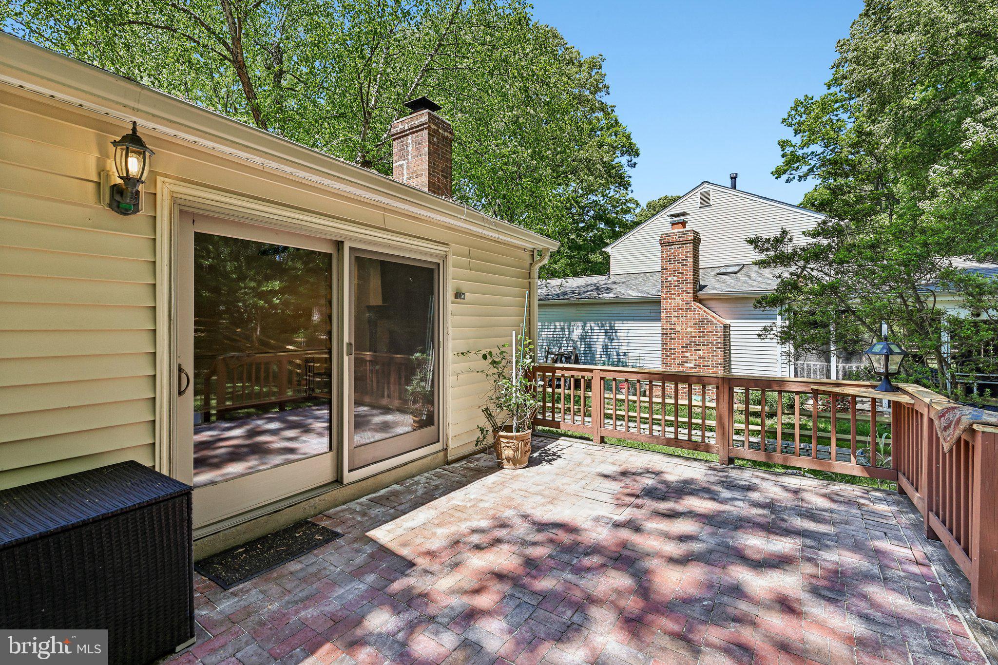 RESTON - Residential