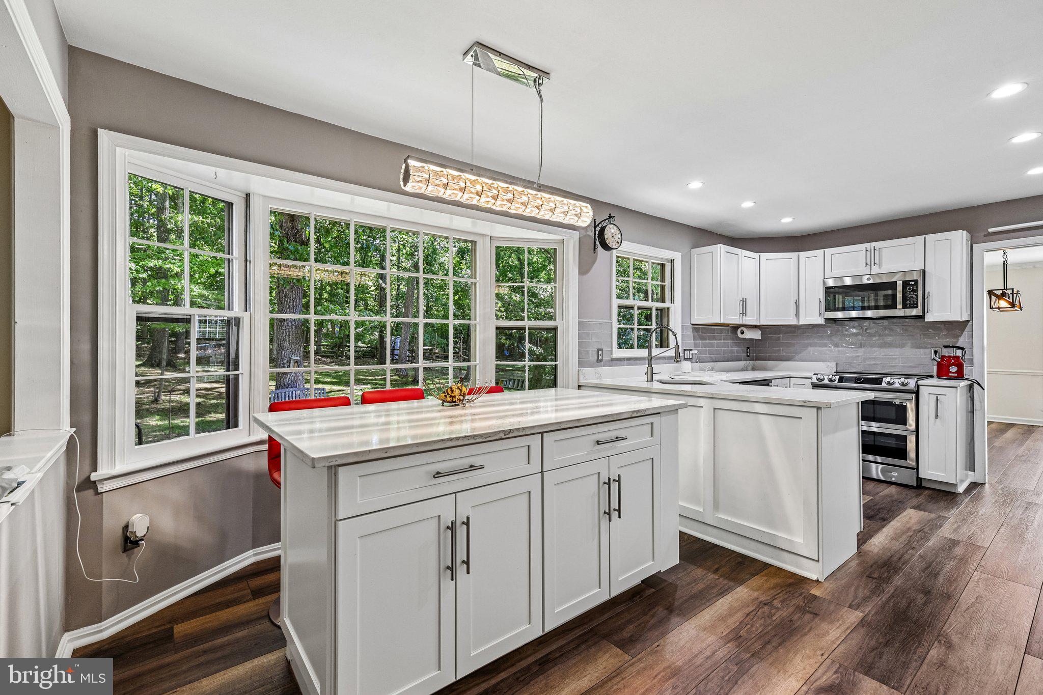 RESTON - Residential