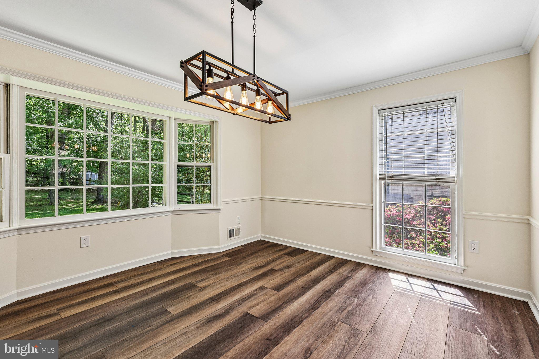 RESTON - Residential