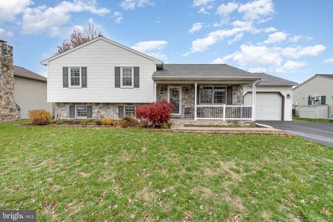 2512 MAGNOLIA TERRACE HARRISBURG PA 17110