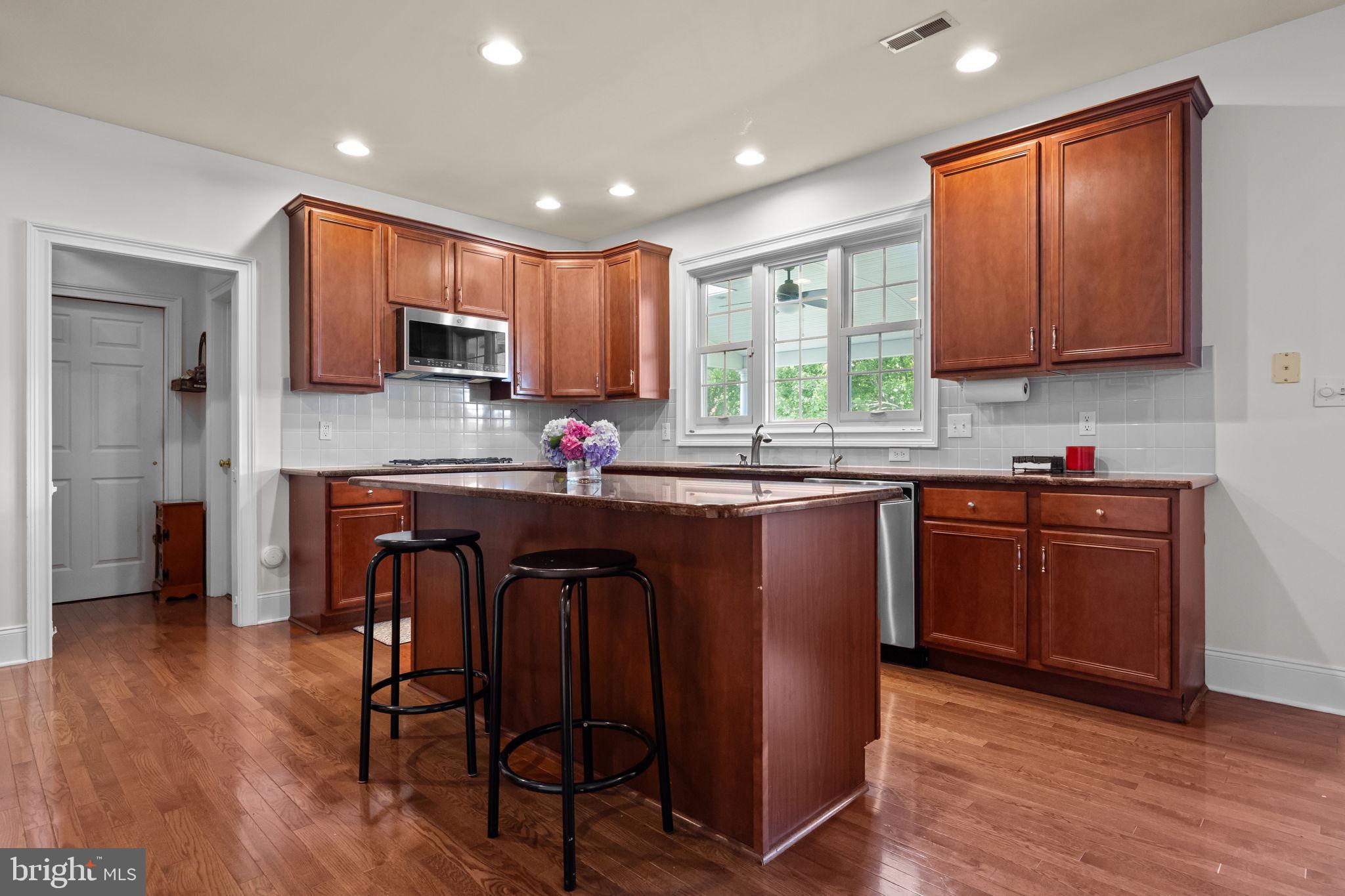 LINTON HILL CHASE - Residential