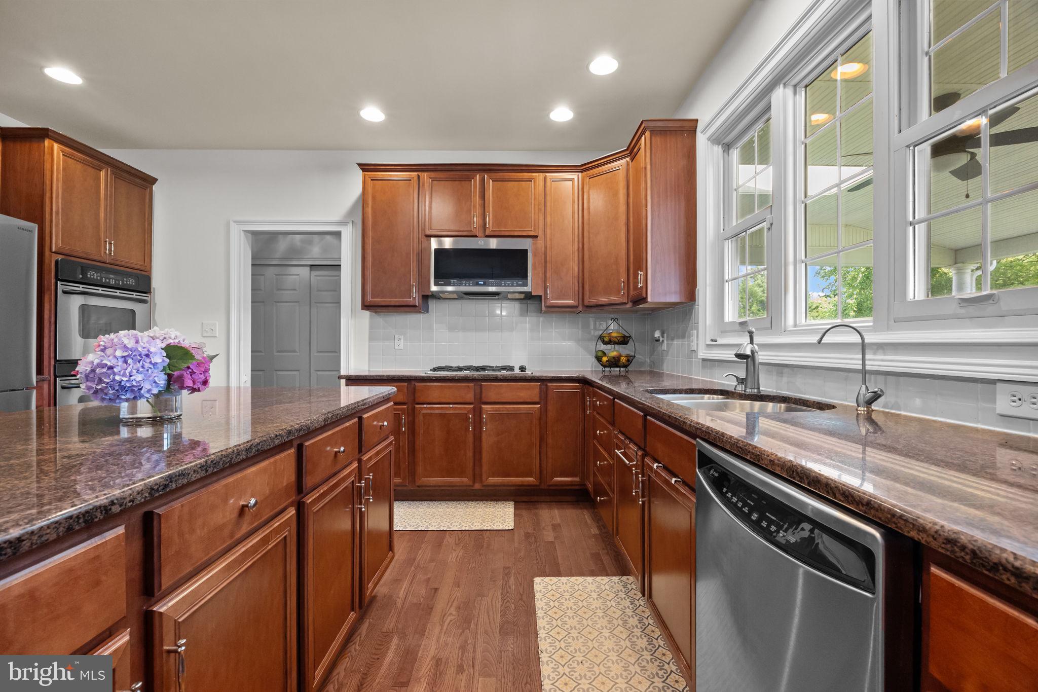 LINTON HILL CHASE - Residential