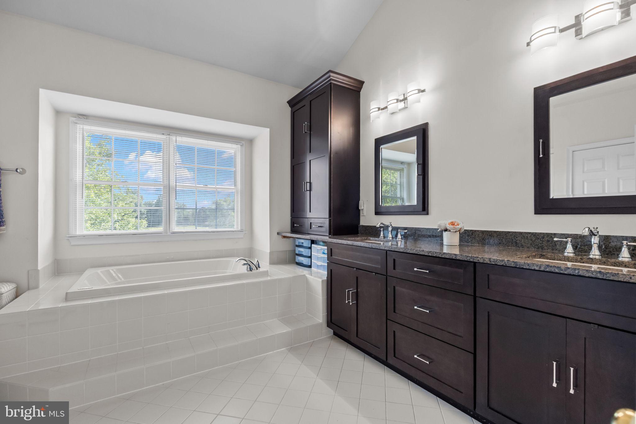 LINTON HILL CHASE - Residential