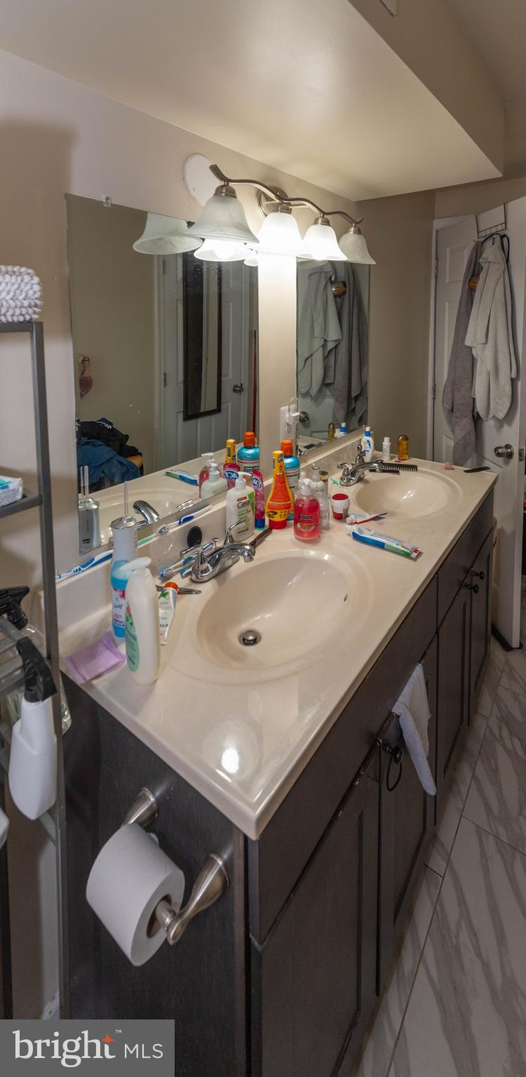 FELLS POINT HISTORIC DISTRICT - Commercial Sale