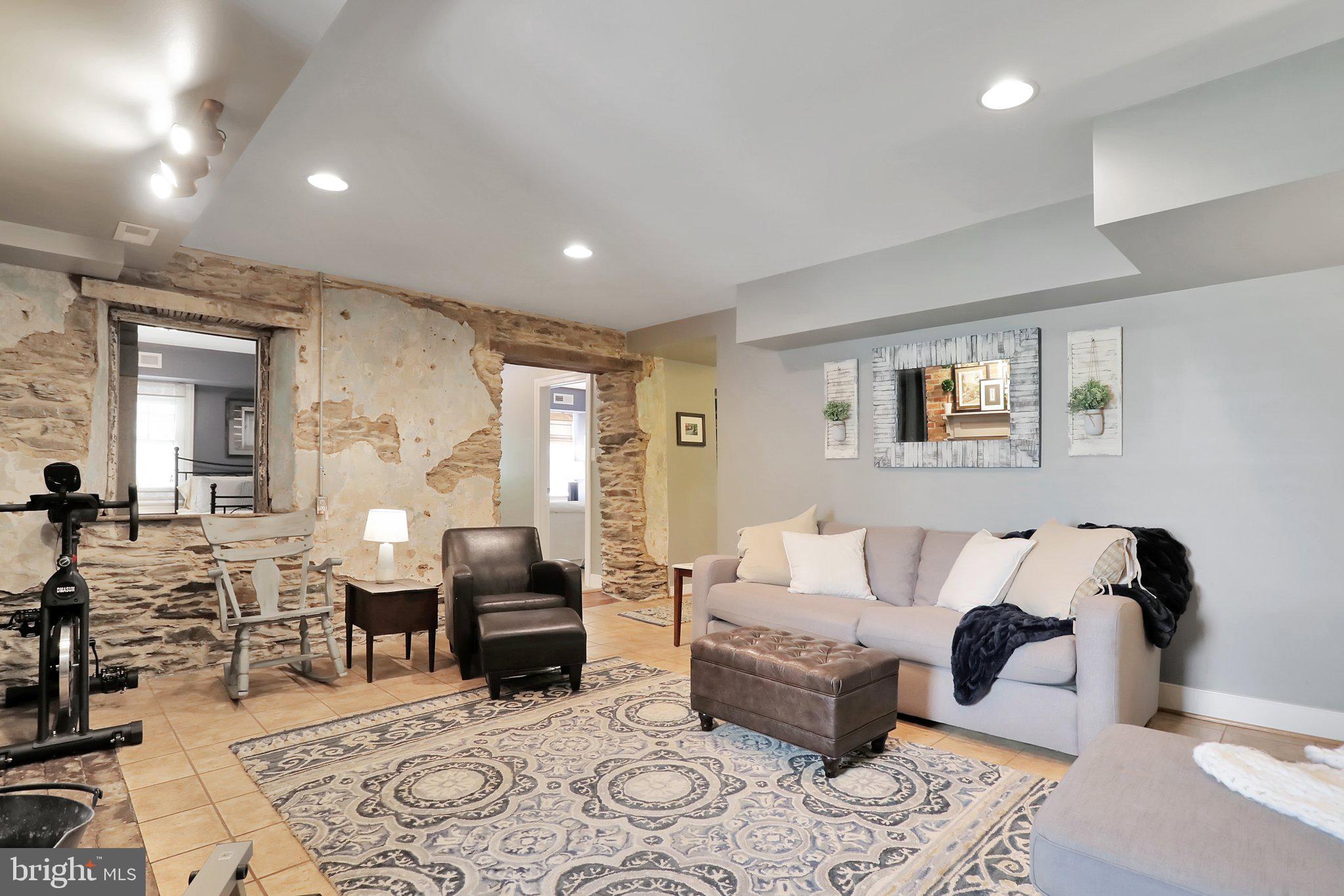 HARPERS FERRY - Residential