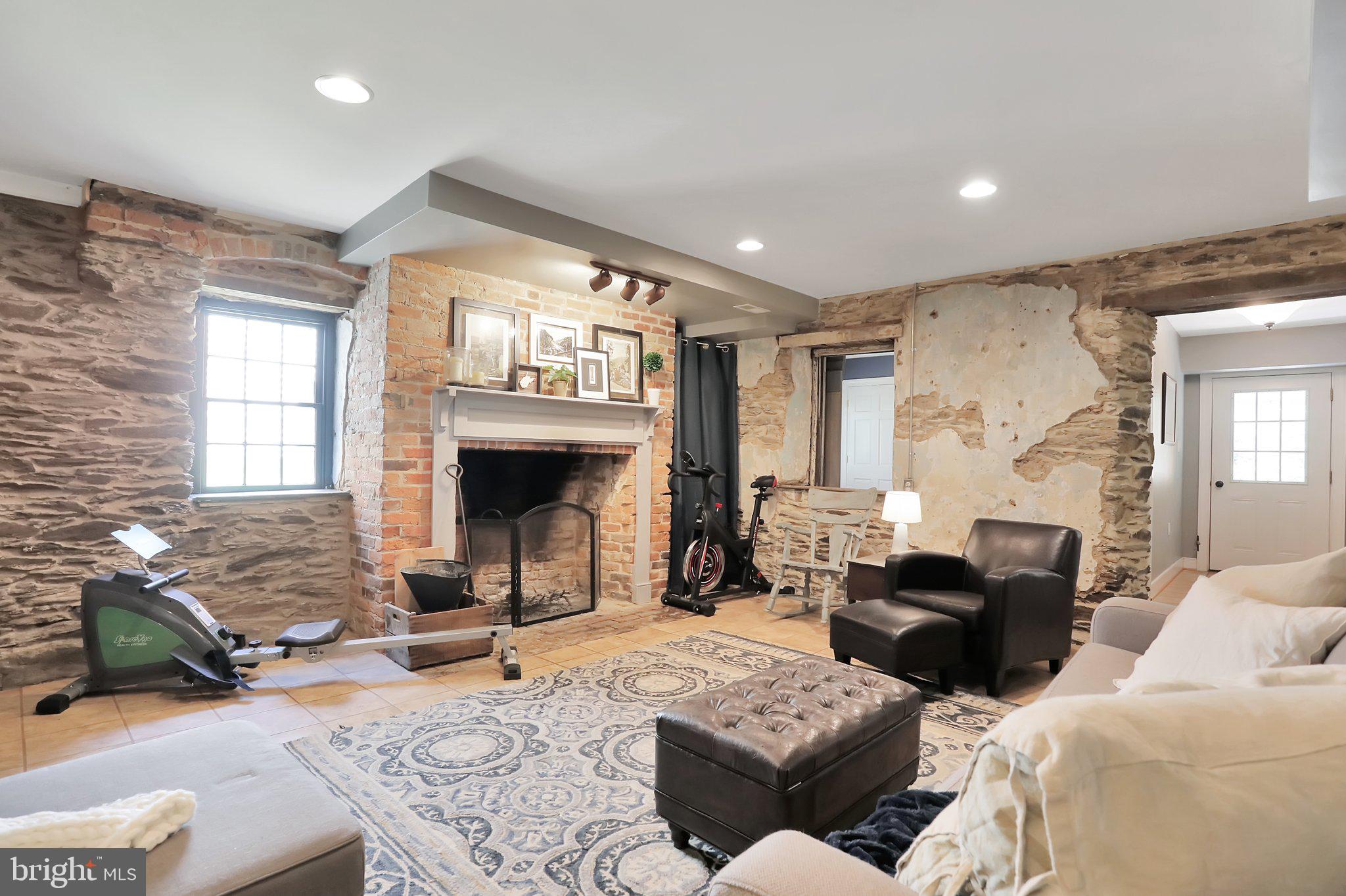 HARPERS FERRY - Residential