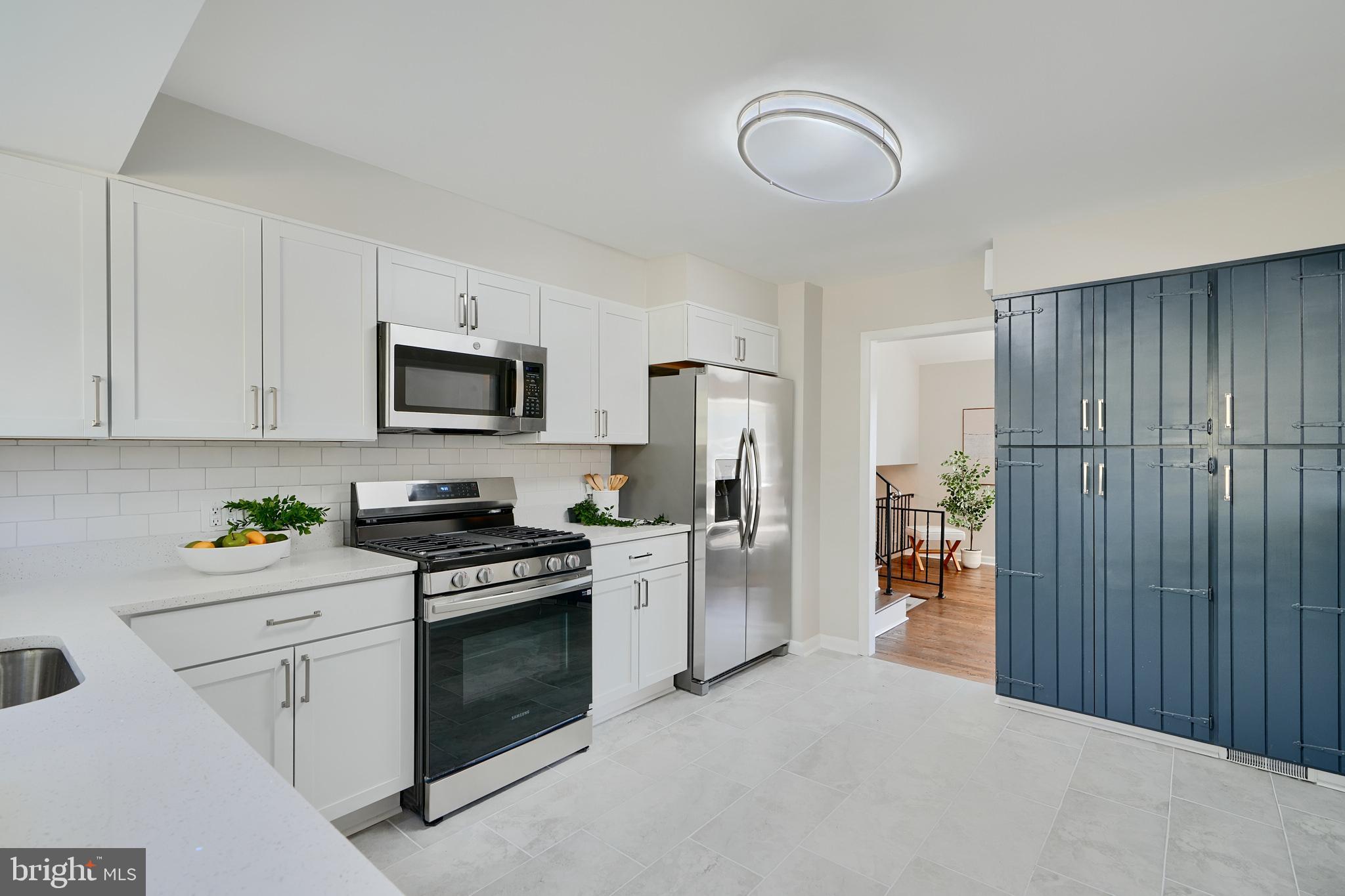 KINGS POINT - Residential