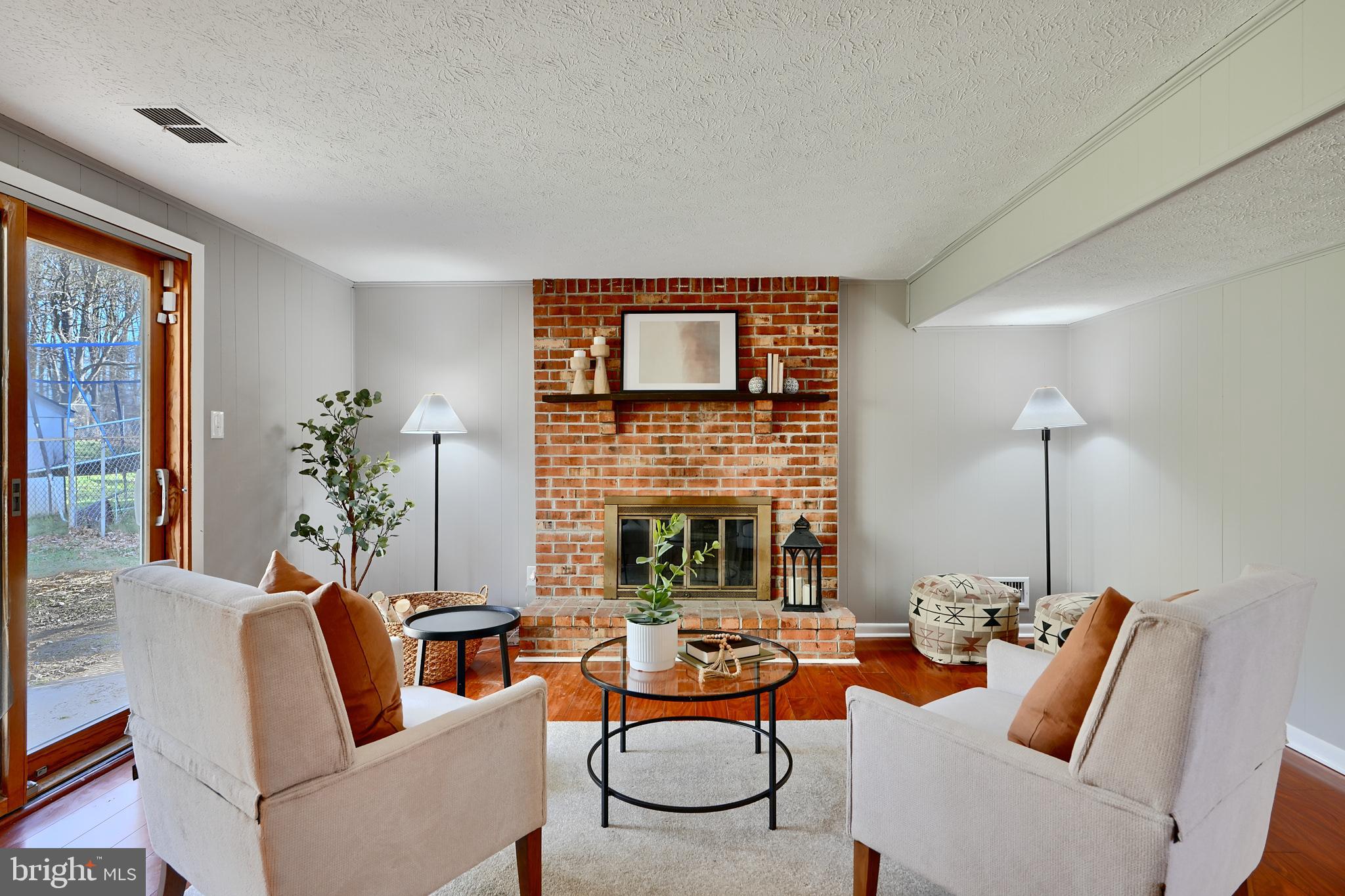 KINGS POINT - Residential