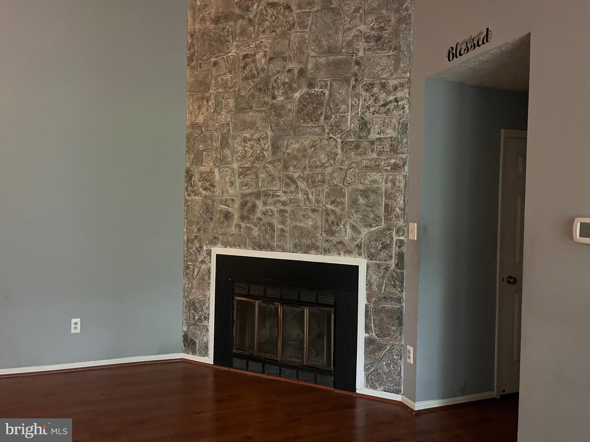 2 bed 2 bath penthouse , private rear deck facing woods , fireplace !!