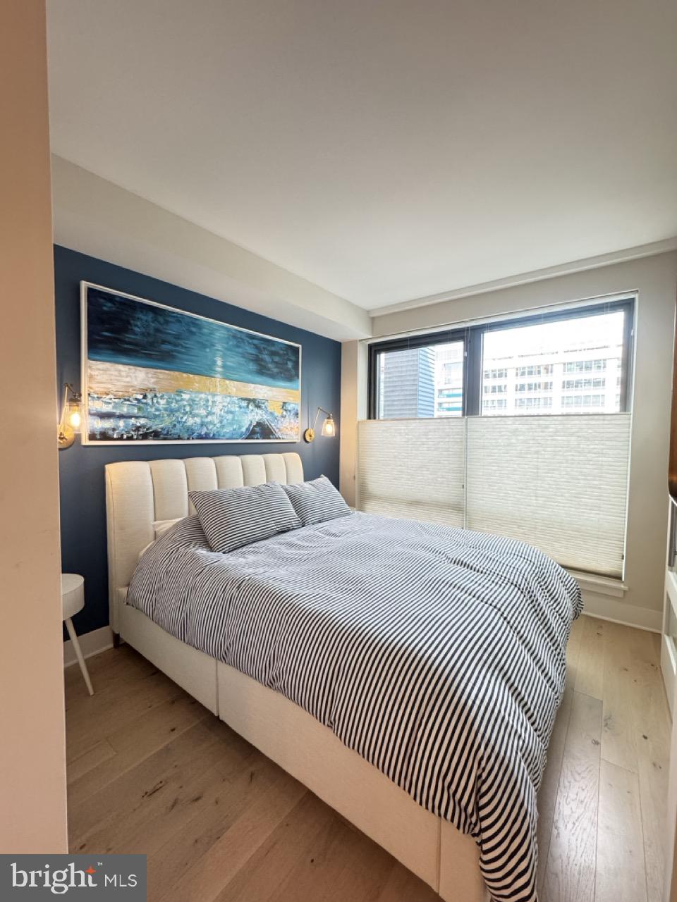 1211 VAN STREET SE TH-1H