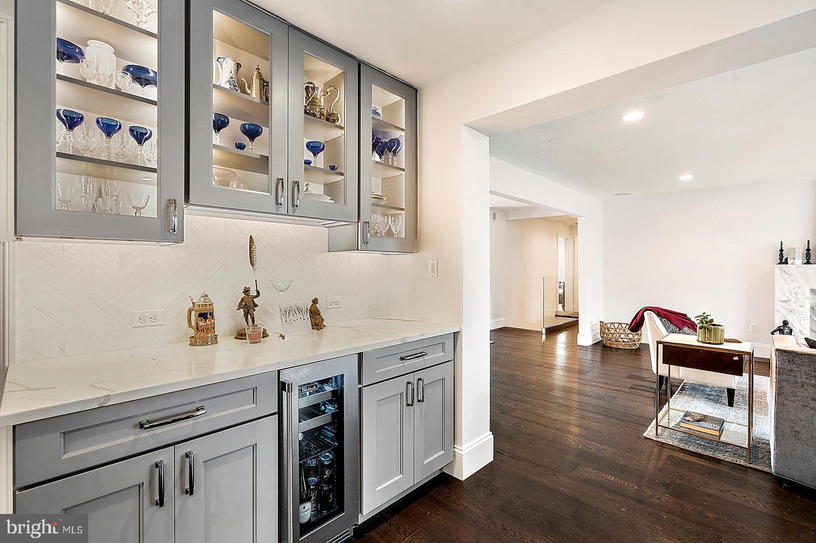 YORKTOWN - Residential