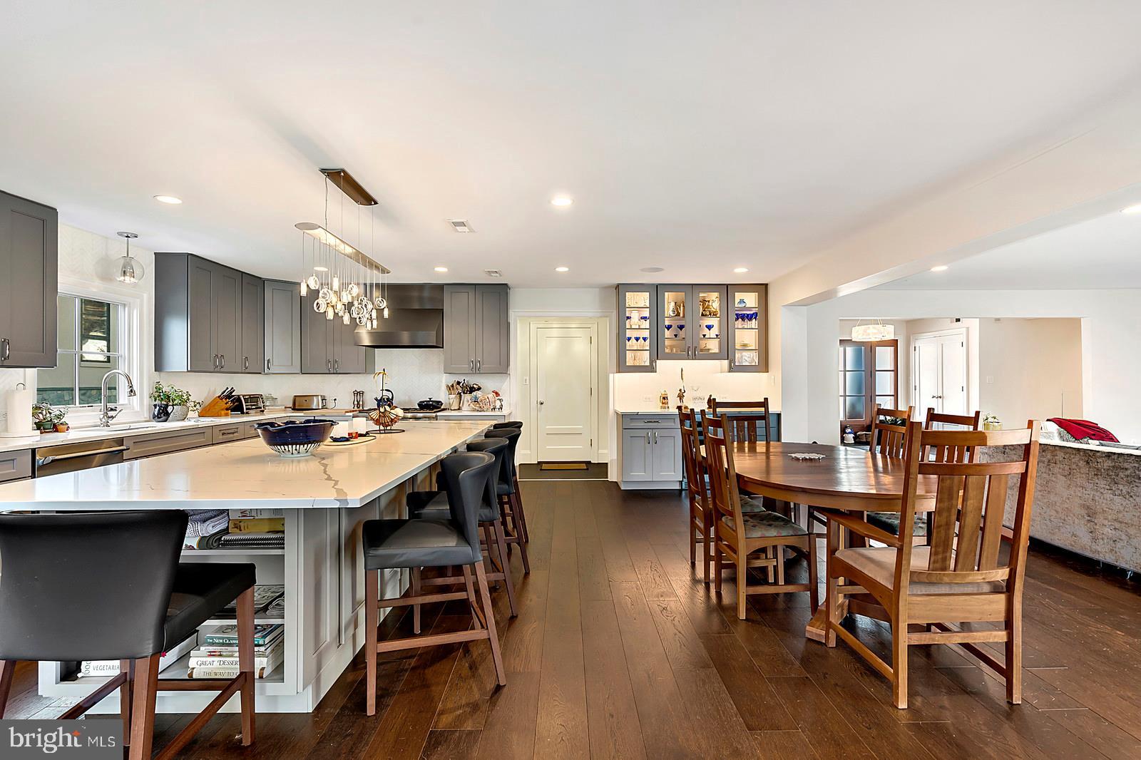 YORKTOWN - Residential