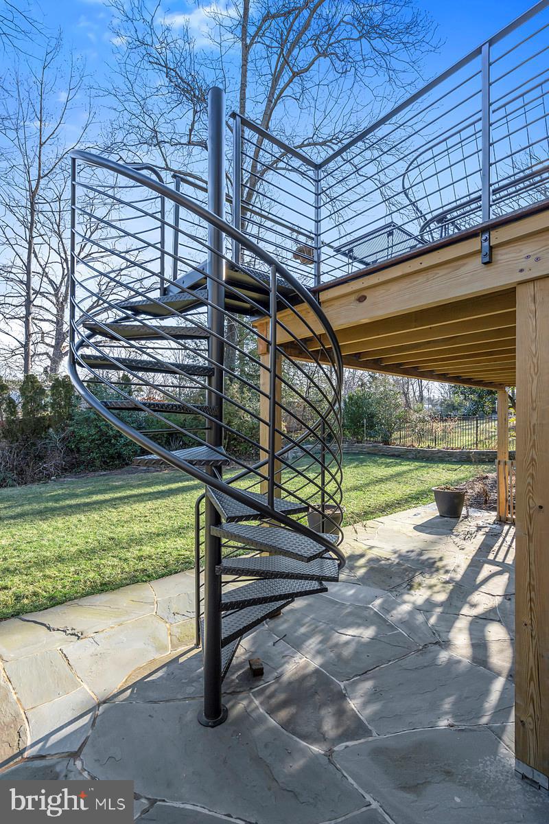 YORKTOWN - Residential