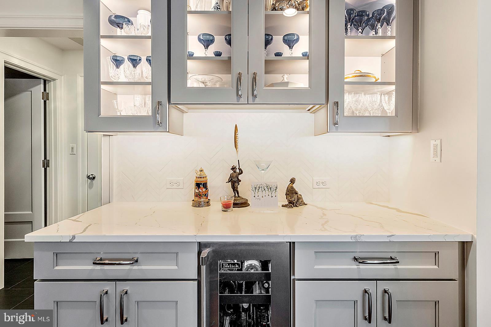 YORKTOWN - Residential