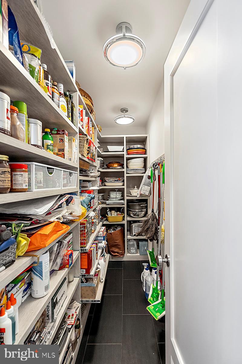 YORKTOWN - Residential