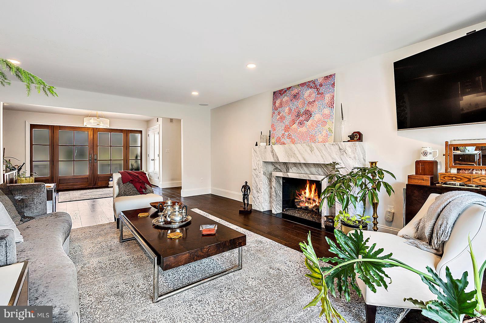 YORKTOWN - Residential