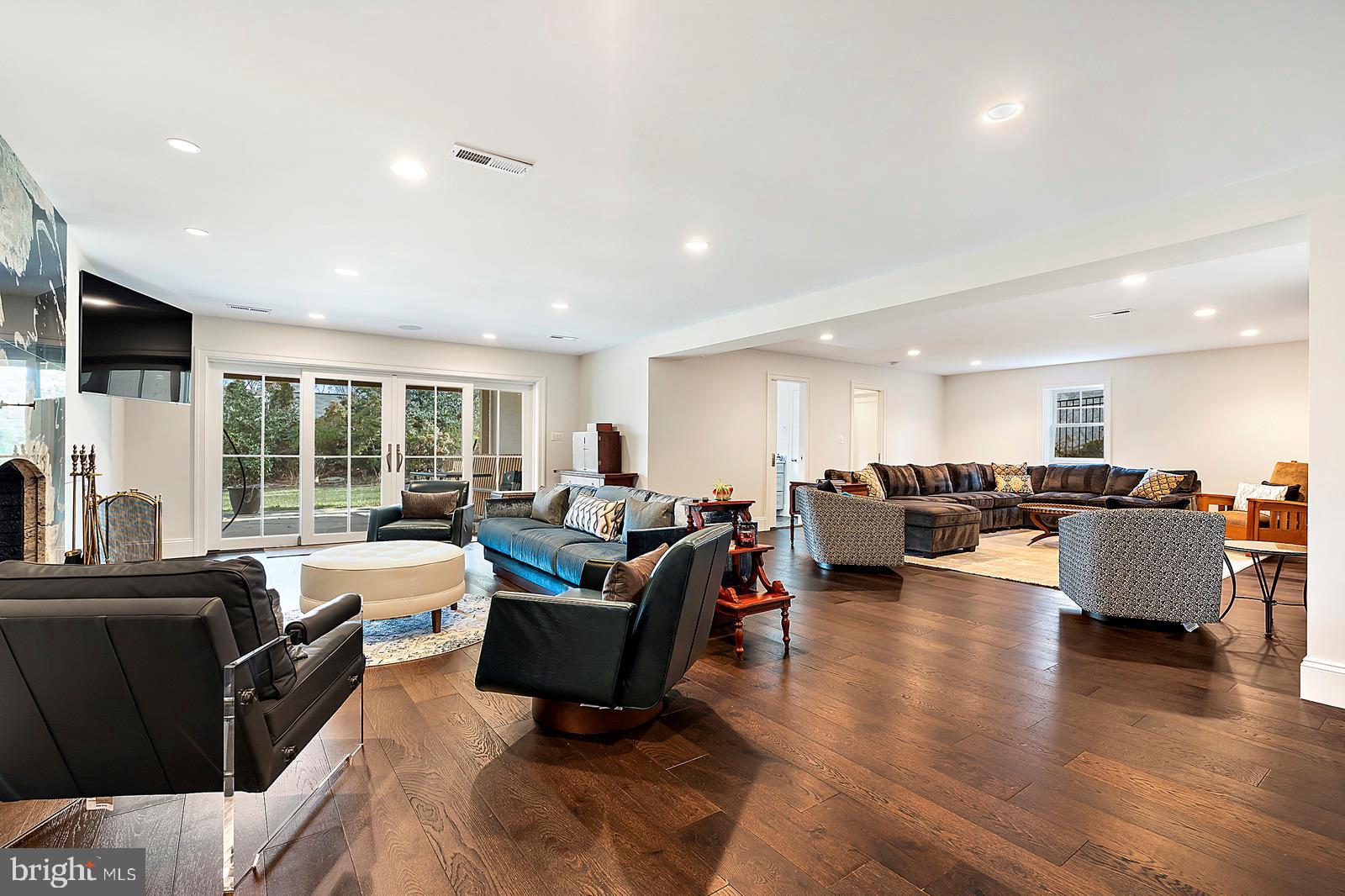 YORKTOWN - Residential