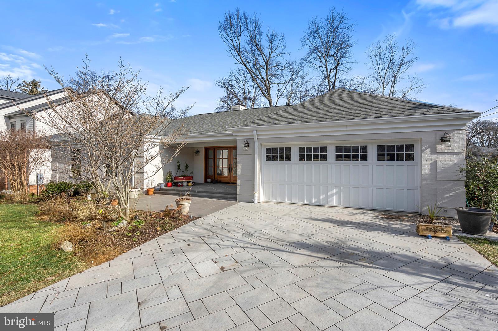 YORKTOWN - Residential