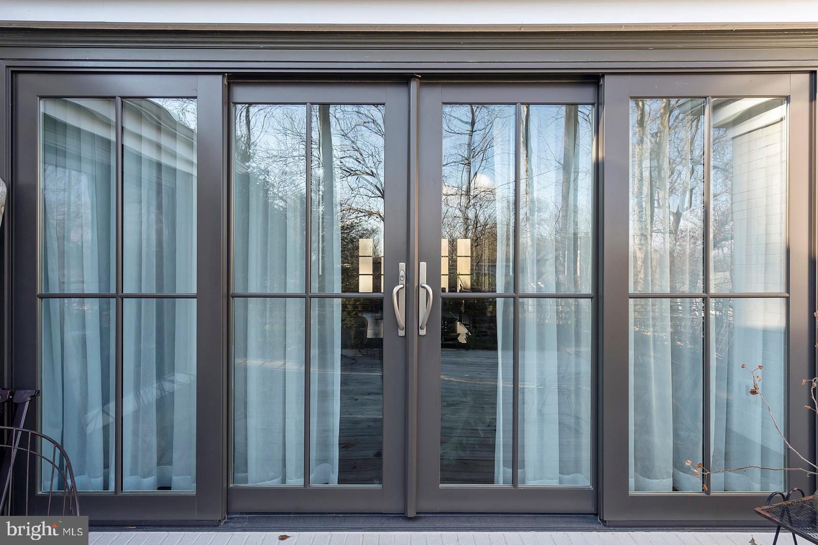 YORKTOWN - Residential