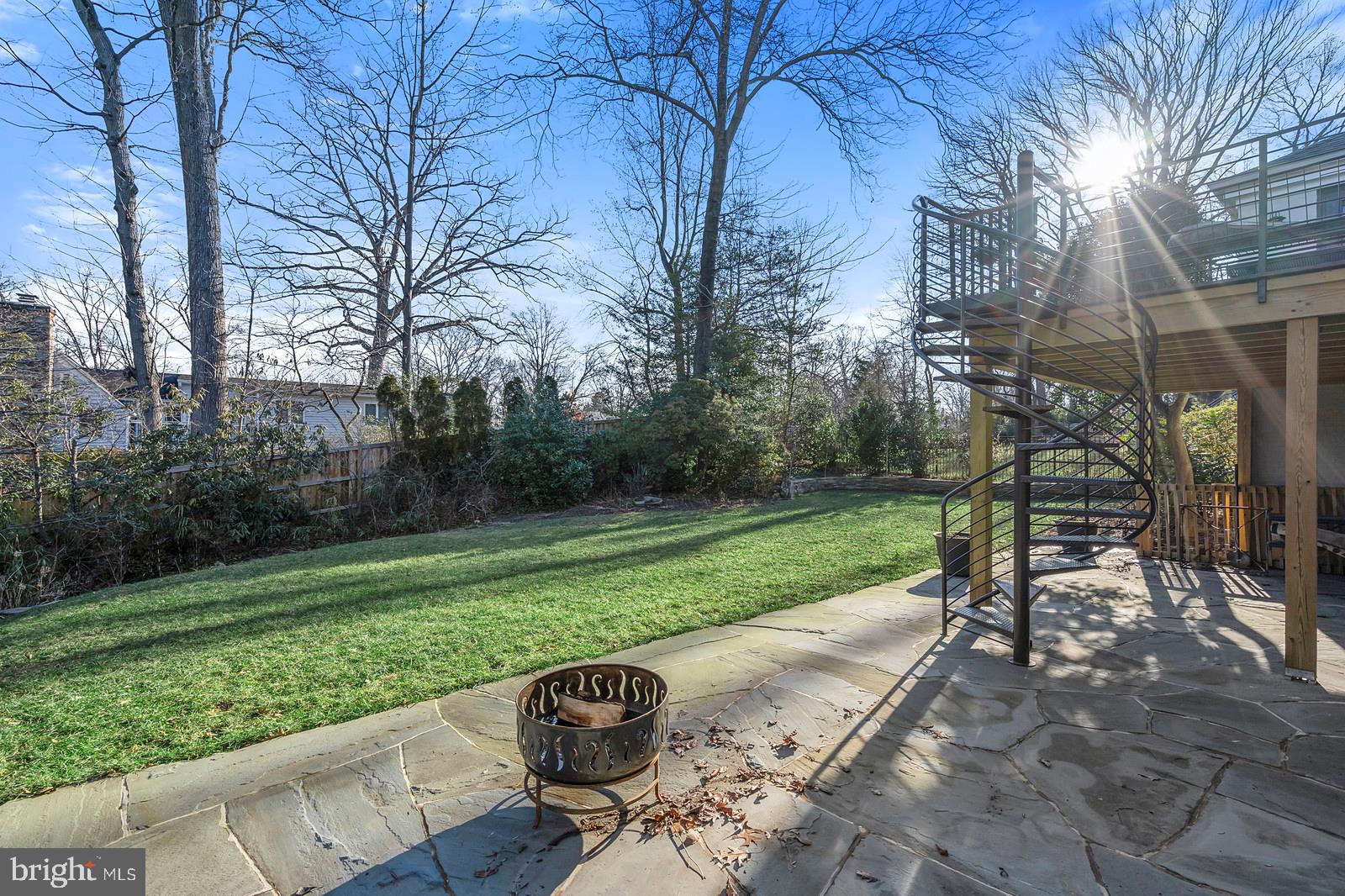 YORKTOWN - Residential