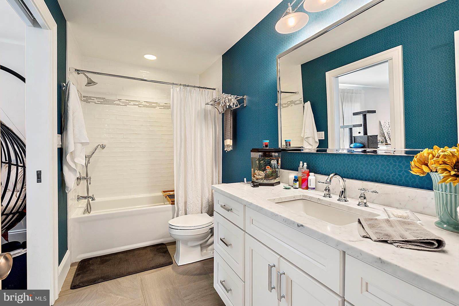 YORKTOWN - Residential