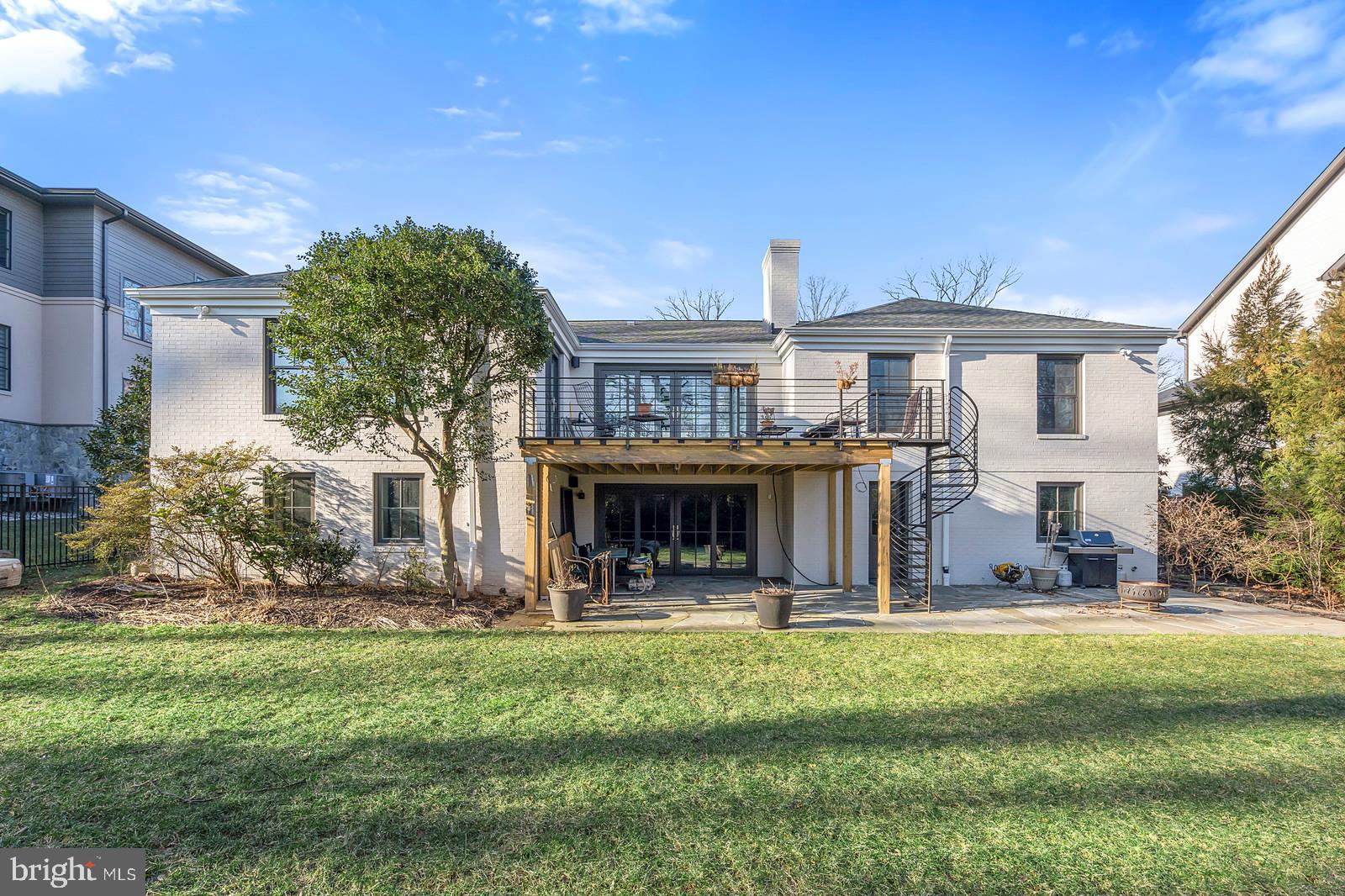 YORKTOWN - Residential